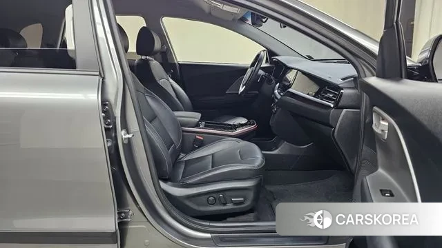 Kia Niro Plus 2023 Серый из Кореи, фото 2