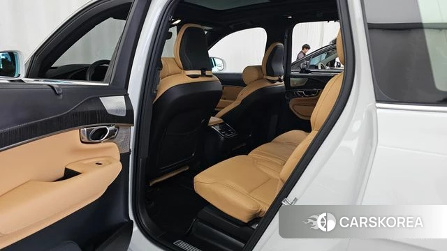 Volvo XC90 second Generation 2024 Белый из Кореи, фото 2