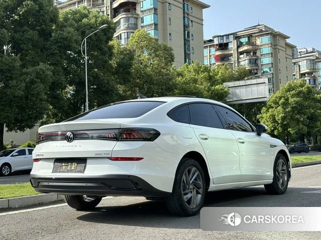 Volkswagen Lingdu 2024 Белый из Китая, фото 2