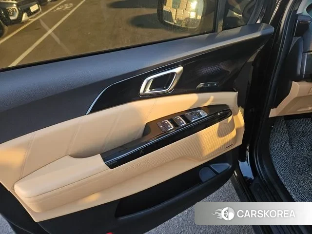 Kia Carnival 4th generation 2023 Черный из Кореи, фото 2