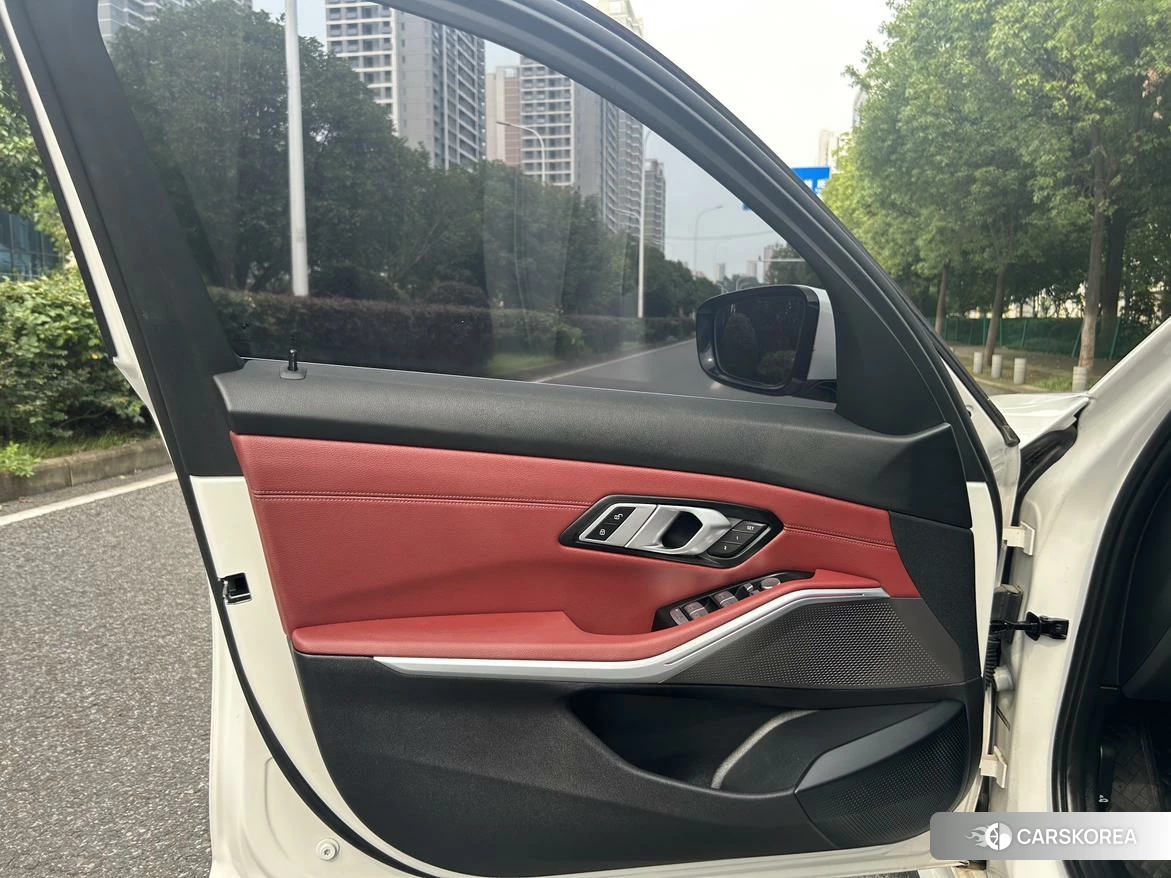 BMW i3 2022 Белый из Китая, фото 2