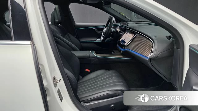 Mercedes-Benz E-Class W214 2025 Белый из Кореи, фото 2