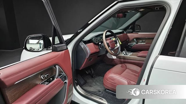 Land Rover Range Rover 5th Generation 2025 Белый из Кореи, фото 2