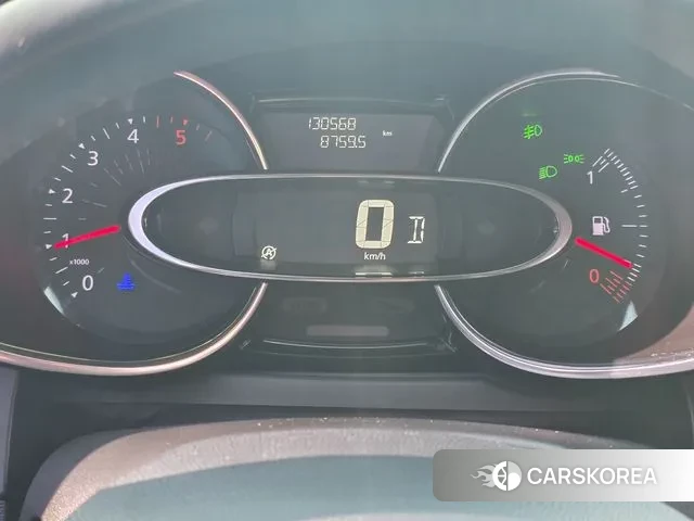 Renault Korea (Samsung) Clio 2018 Красный из Кореи, фото 2