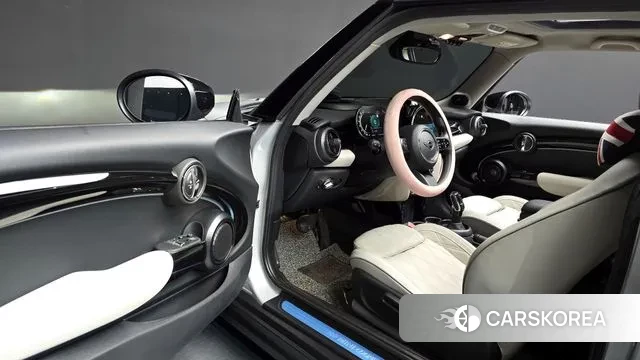 Mini Cooper S 2022 Серебряный из Кореи, фото 2