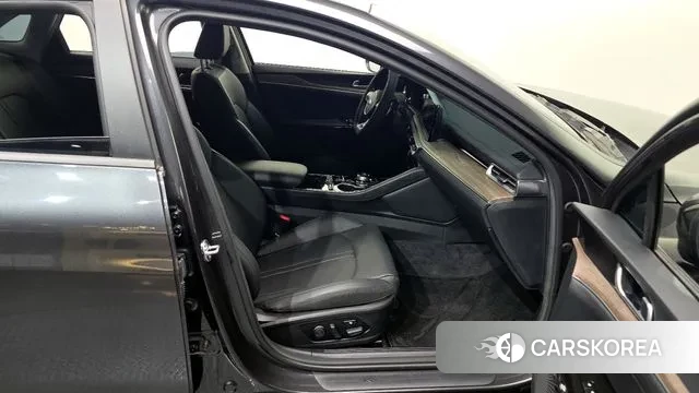 Kia K5 3rd generation 2019 Серый из Кореи, фото 2