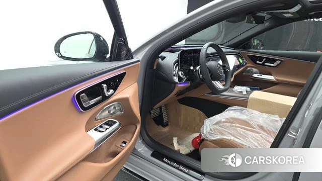 Mercedes-Benz E-Class W214 2026 Серебристо-серый из Кореи, фото 2