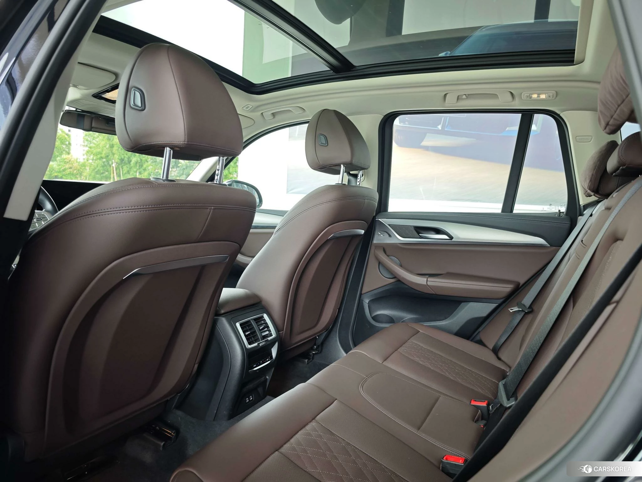 BMW iX3 2023 Черный из Китая, фото 2