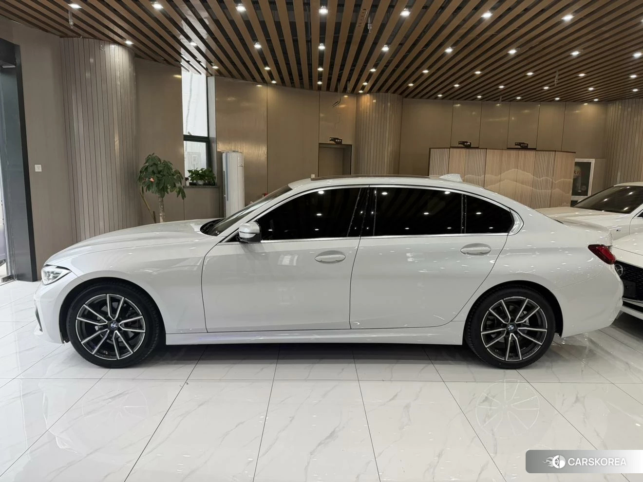 BMW 3 series 2021 Белый из Китая, фото 2