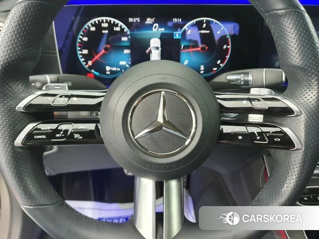 Mercedes-Benz E-Class W213 2021 Серый из Кореи, фото 2