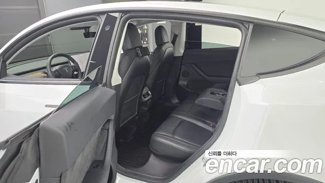 Tesla Model Y 2021 Белый из Кореи, фото 2