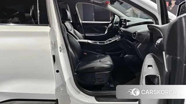 Hyundai The New Santa Fe 2022 Белый из Кореи, фото 2