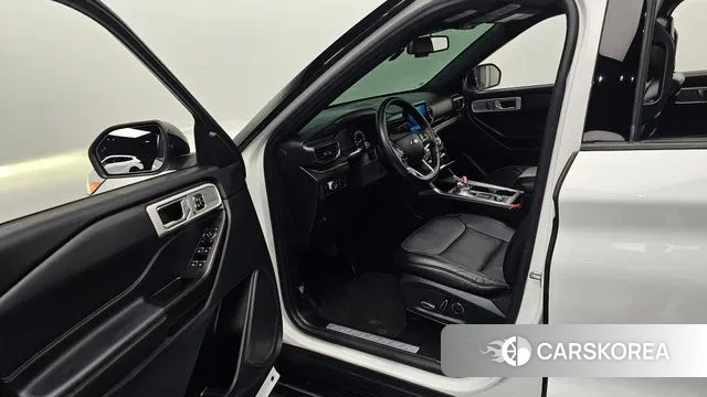 Ford Explorer 6th Generation 2020 Белый из Кореи, фото 2