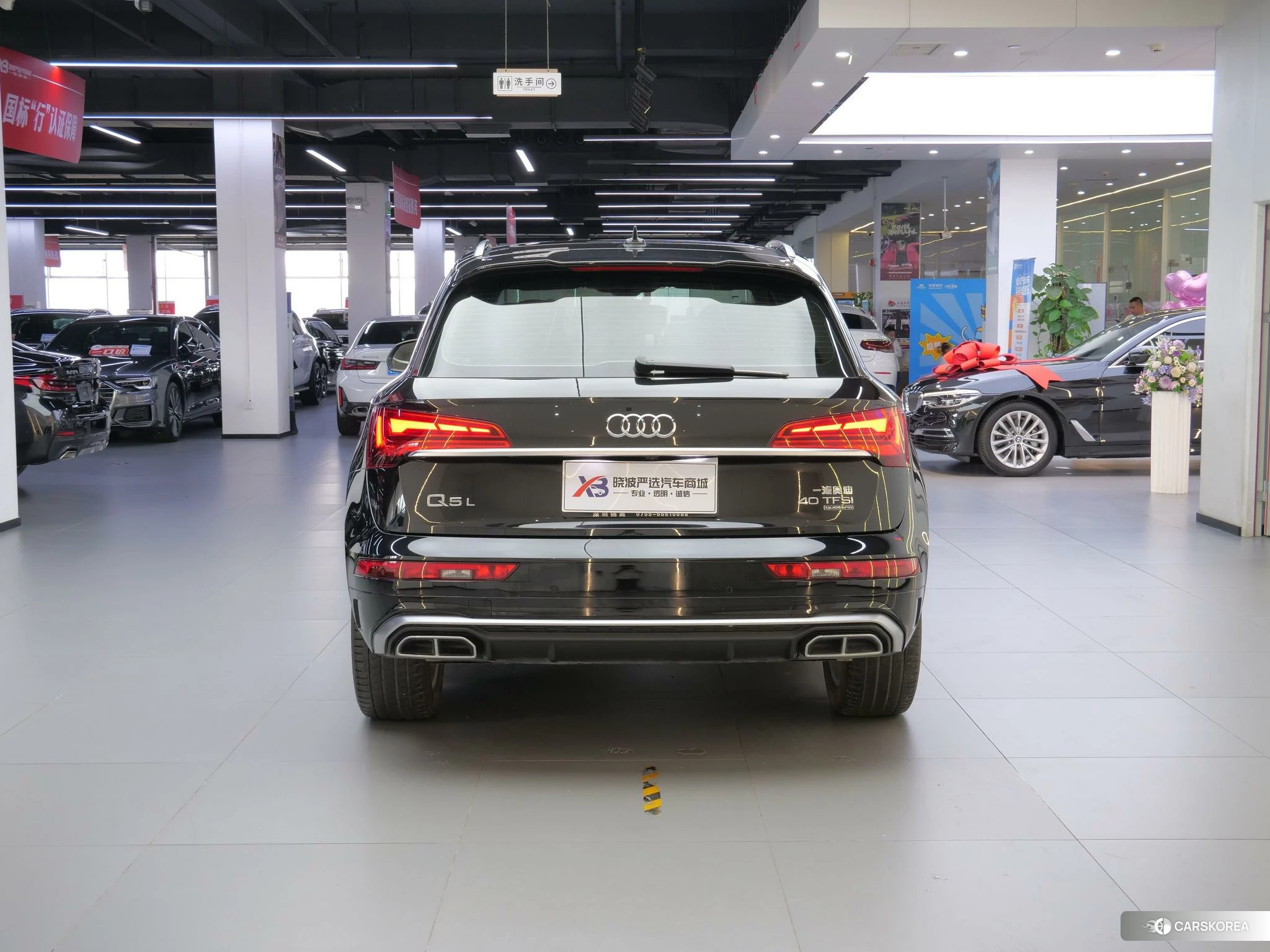 Audi Q5L 2021 Черный из Китая, фото 2