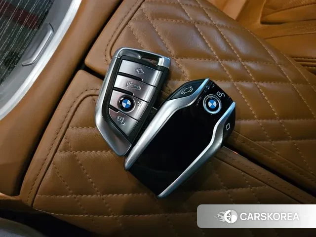 BMW 7 Series (G11) 2021 Цвет тростника из Кореи, фото 2