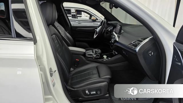 BMW X3 (G01) 2022 Белый из Кореи, фото 2