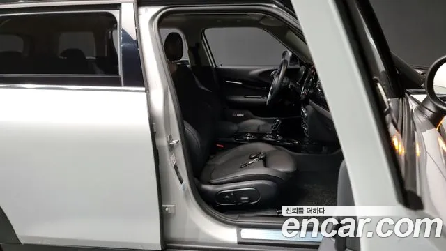 Mini Cooper Clubman 2020 Серебряный из Кореи, фото 2