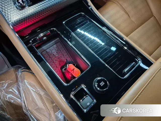 Lincoln Aviator 2nd generation 2025 Черный из Кореи, фото 2