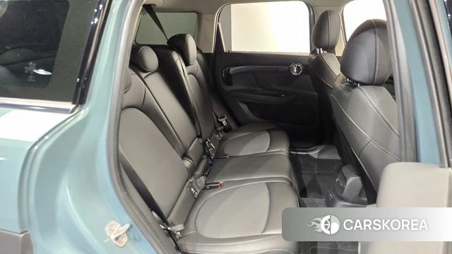 Mini Cooper Countryman 2021 Светло-серебряный цвет из Кореи, фото 2