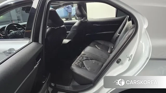 Toyota Camry (XV70) 2019 Белый из Кореи, фото 2