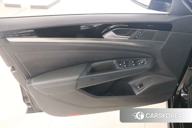 Volkswagen Passat 2022 Черный из Китая, фото 2