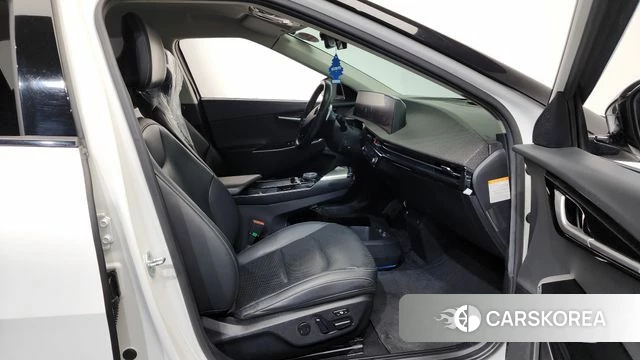 Kia EV6 2022 Белый из Кореи, фото 2