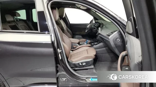 BMW iX3 id 3137398 из Кореи 2