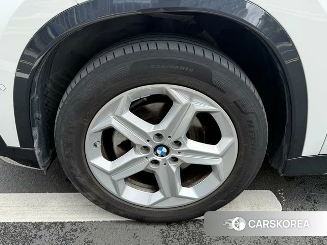 BMW X1 2024 Белый из Китая, фото 2
