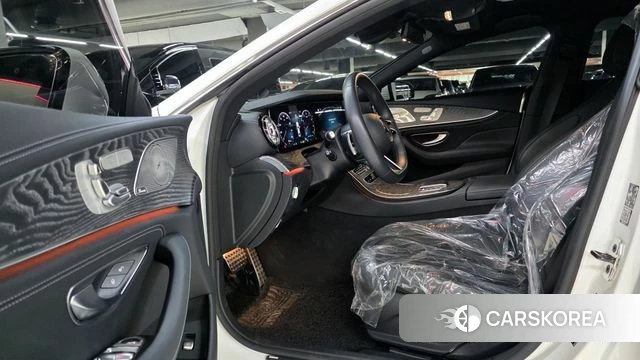Mercedes-Benz CLS-Class C257 2022 Белый из Кореи, фото 2