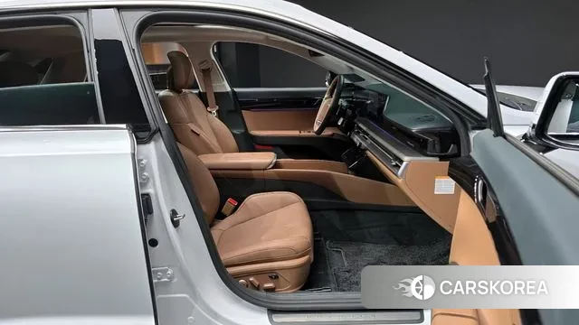 Hyundai Grandeur Hybrid (GN7) 2023 Белый из Кореи, фото 2