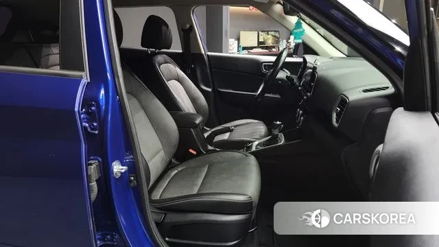 Hyundai Venue 2019 Синий из Кореи, фото 2