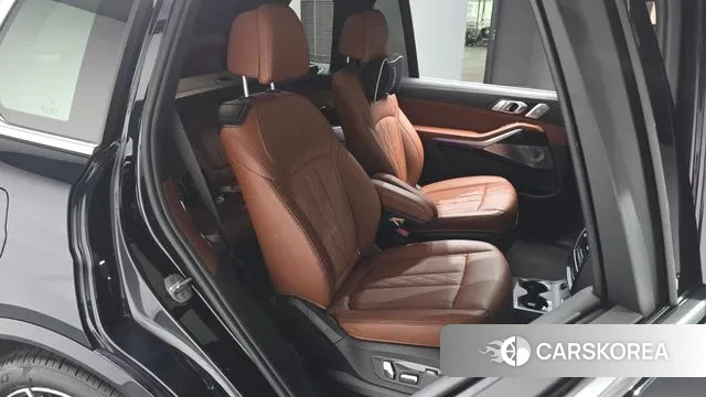 BMW X7 (G07) 2022 Черный из Кореи, фото 2