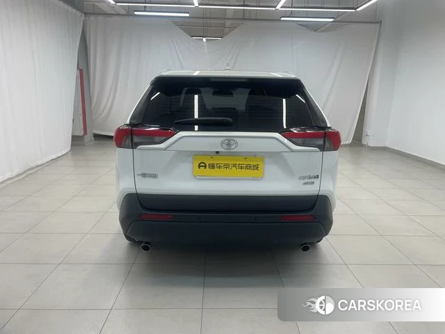 Toyota RAV4 Rongfang 2025 Белый из Китая, фото 2