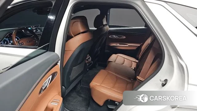 Genesis GV70 2022 Белый из Кореи, фото 2