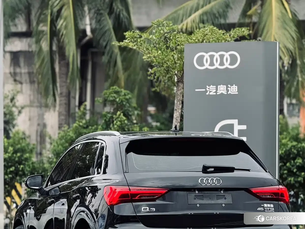Audi Q3 2022 Черный из Китая, фото 2