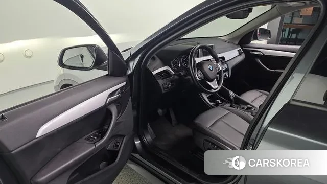 BMW X1 (F48) 2018 Серый из Кореи, фото 2