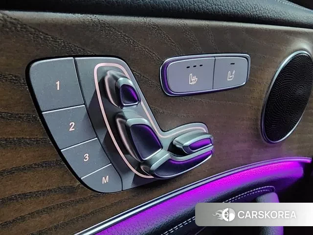 Mercedes-Benz E-Class W213 2020 Черный из Кореи, фото 2