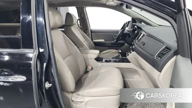 Kia The New Carnival 2018 Черный из Кореи, фото 2