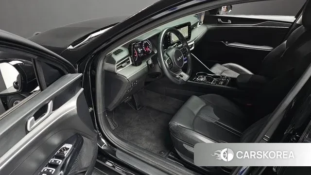 Kia K5 3rd generation 2023 Черный из Кореи, фото 2