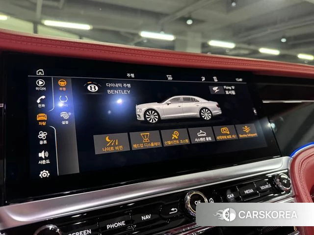 Bentley Flying Spur 3rd Generation 2021 Белый из Кореи, фото 2