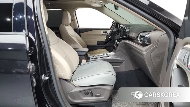 Ford Explorer 6th Generation 2021 Черный из Кореи, фото 2