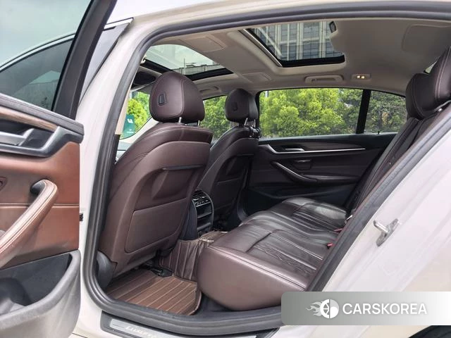 BMW 5 series 2019 Белый из Китая, фото 2