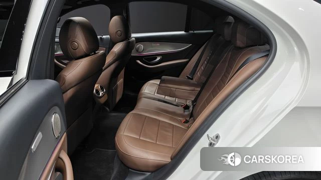 Mercedes-Benz E-Class W213 2020 Белый из Кореи, фото 2