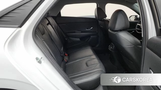 Hyundai Avante (CN7) 2022 Белый из Кореи, фото 2