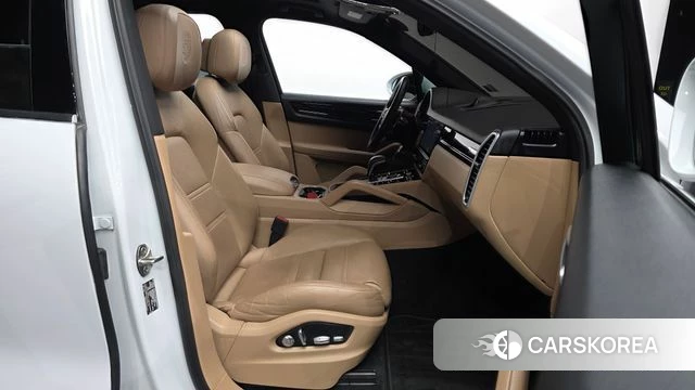 Porsche Cayenne (PO536) 2019 Белый из Кореи, фото 2