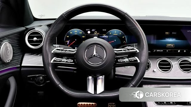 Mercedes-Benz E-Class W213 2023 Синий из Кореи, фото 2