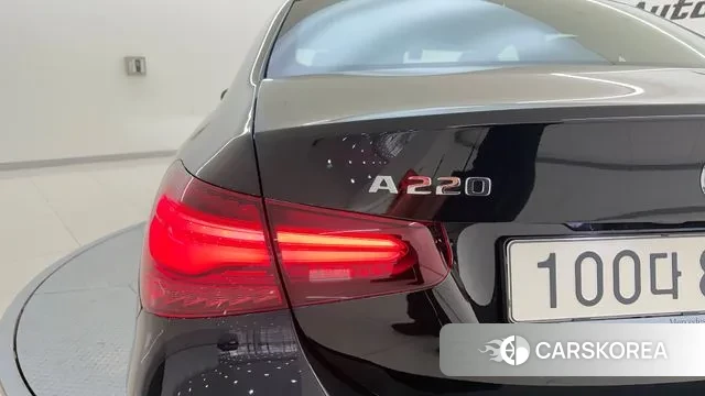 Mercedes-Benz A-Class W177 2025 Черный из Кореи, фото 2