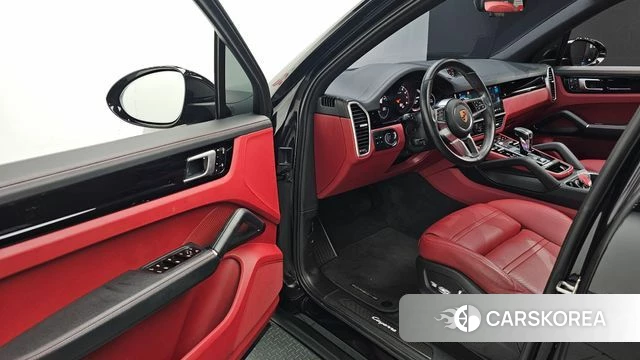 Porsche Cayenne (PO536) 2019 Черный из Кореи, фото 2