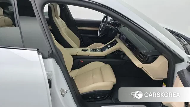 Porsche Taycan 2021 Белый из Кореи, фото 2