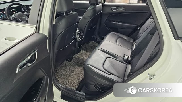 Kia Sportage 5th Generation Hybrid 2021 Белый из Кореи, фото 2